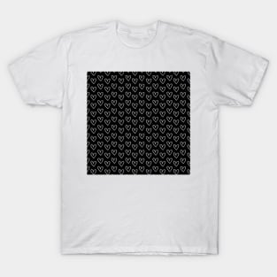 Black and white hearts pattern T-Shirt